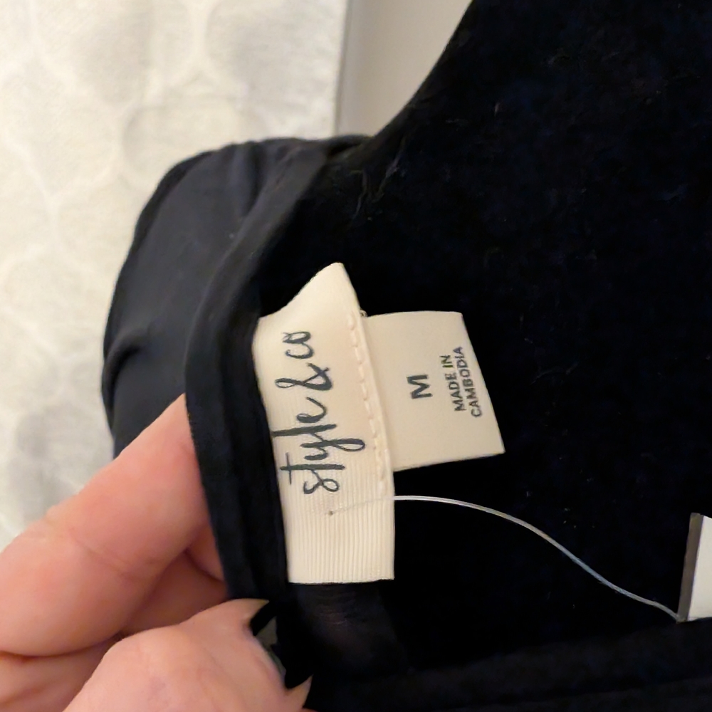Style & Co. Black Tunic with Subtle Blue Pattern - Picture 5 of 6